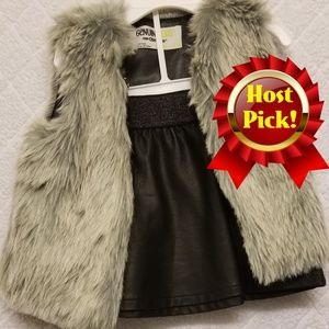 🎉 HP🎉 Oshkosh faux fur vest with skirt